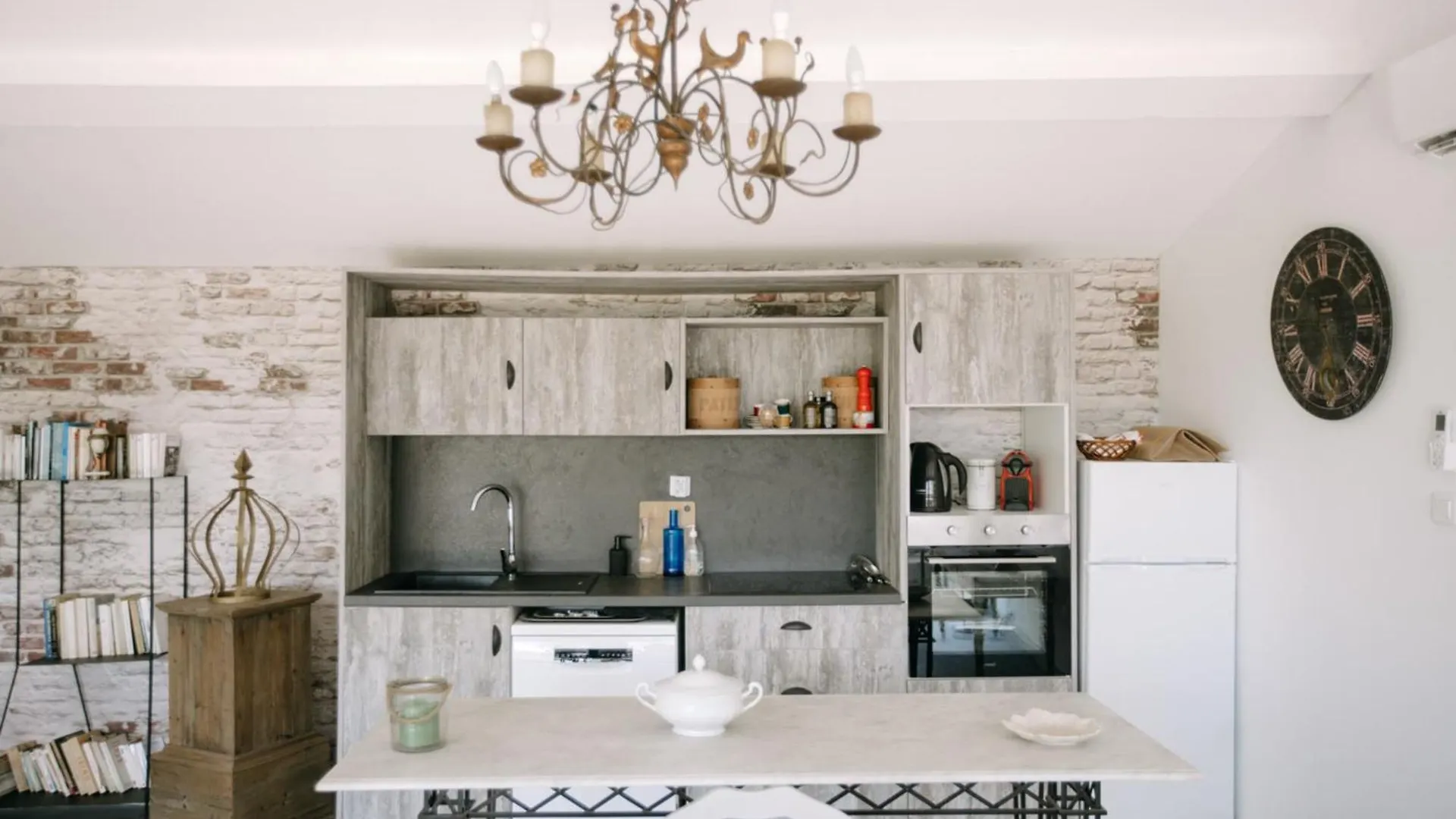 The Aviary - Pernes-Les-Fontaines Apartment